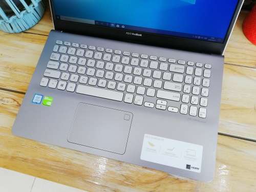 *Design Spec* Asus Vivobook Pro Series Core i5-8250U/ Nvidia GeForce/ 256GB SSD/ 8GB DDR4/ FHD 1080p