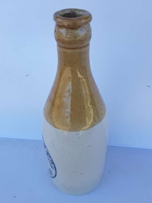 WEST RAND MINERAL WATERS LTD.  KRUGERSDORP Ginger beer bottle