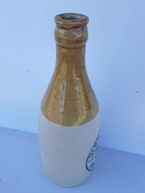 WEST RAND MINERAL WATERS LTD.  KRUGERSDORP Ginger beer bottle
