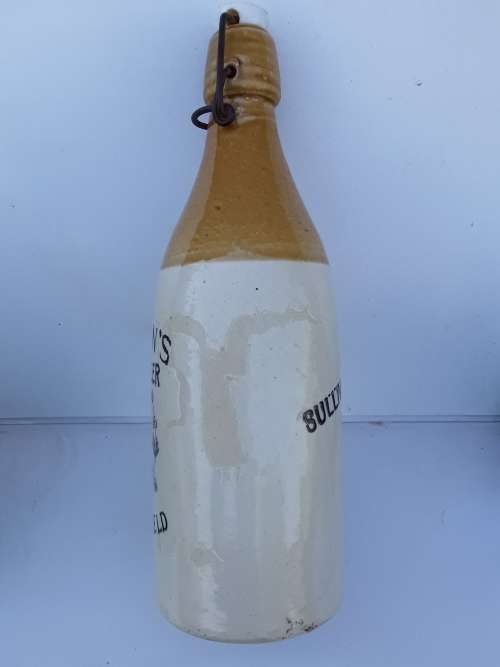 SULLIVAN`S BREWED GINGER BEER BEACONSFIELD Ginger beer bottle