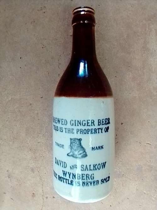 David and Salkow Wynberg Brewed Ginger Beer bottle (no.  138, book)