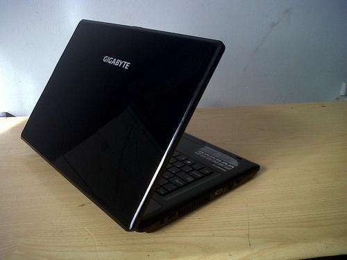 *BARGAIN DEAL* GIGABYTE E1500 DUAL CORE 2.1GHZ 2GB RAM, 320GB HDD-GRAB A BARGAIN NOW!!