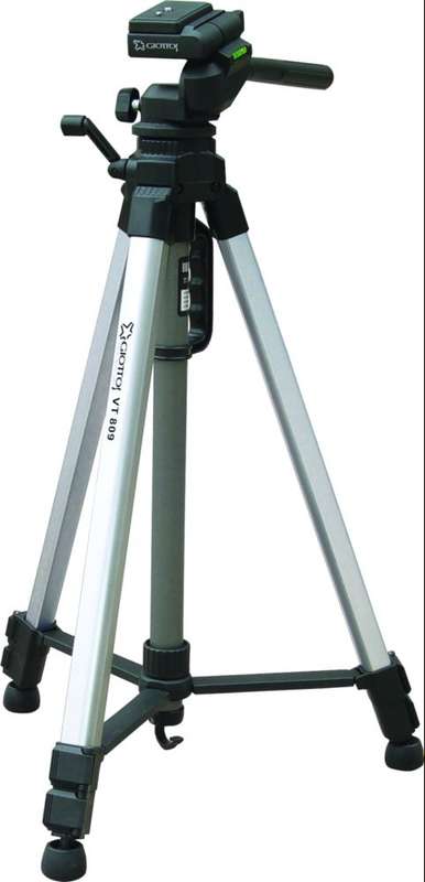 Giottos VT809 3-Section Heavy-Duty Tripod with 3-Way Quick Release Head