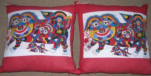 2x RED CUSHIONS