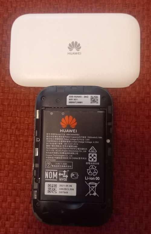 HUAWEI E5576 Mobile Wi-Fi Router