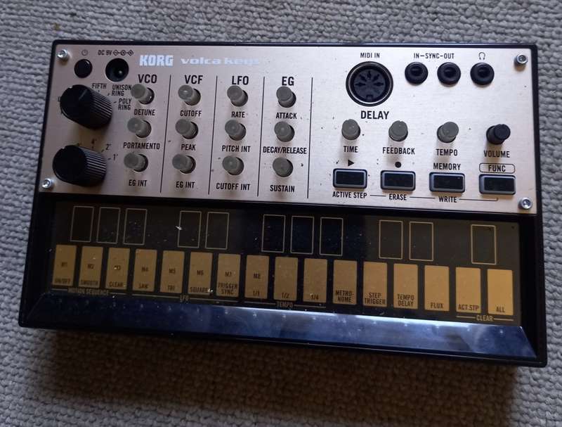 Korg Volca Keys-analogue loop synth