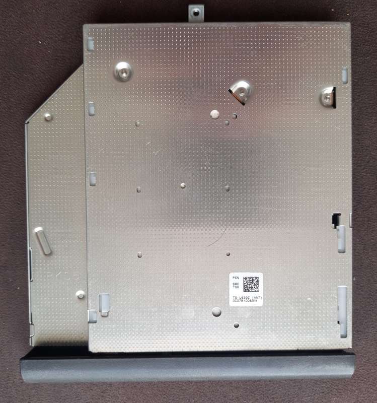 Toshiba TS-L633 Notebook DVD SATA Drive Readable Format(s): DVD-RW