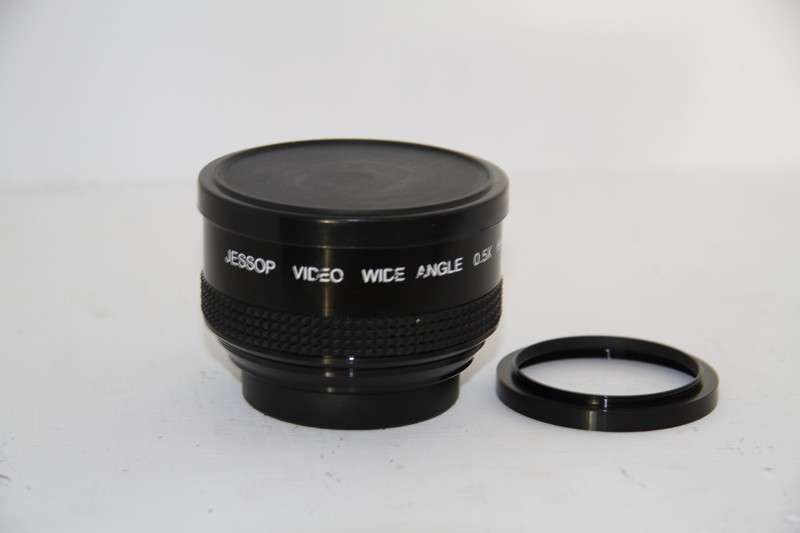 Wide angle lens screw on