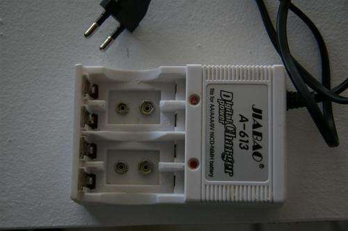 Jiabao Battery Charger for NICD & NiMH Batteries