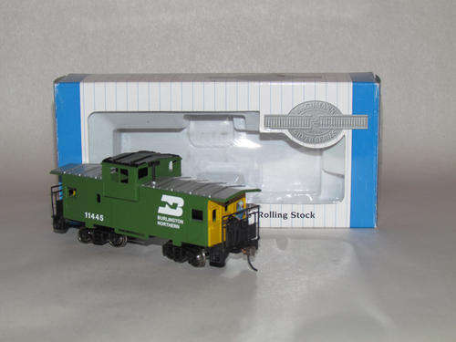 HO CLEARANCE SALE! 36' Wide Vision Caboose