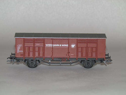 HO CLEARANCE SALE! Frateschi Box Car