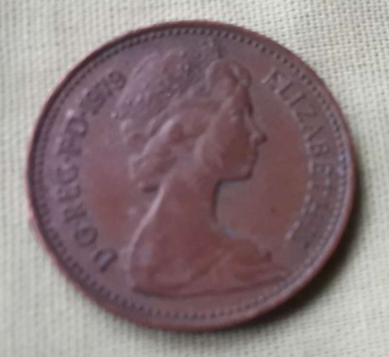 QUEEN VICTORIA 1896 COPPER Coin + QE2 Coin with Kings & Queens CHART from year 1066