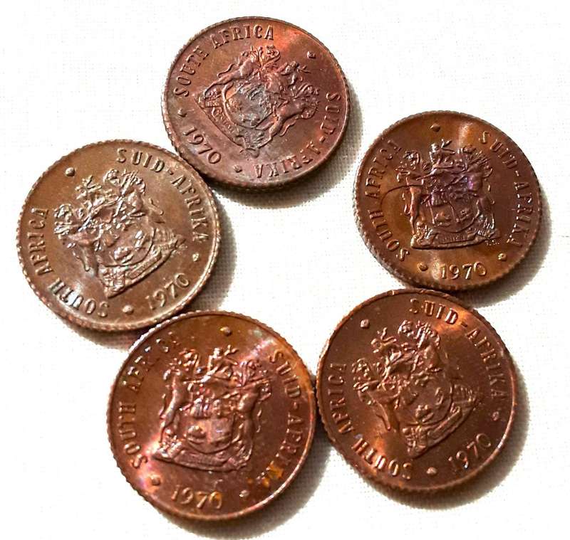 RSA 1970 Toned 1/2c coins. Excellent condition. ALL 5 for 1 bid.