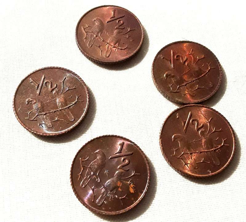 RSA 1970 Toned 1/2c coins. Excellent condition. ALL 5 for 1 bid.