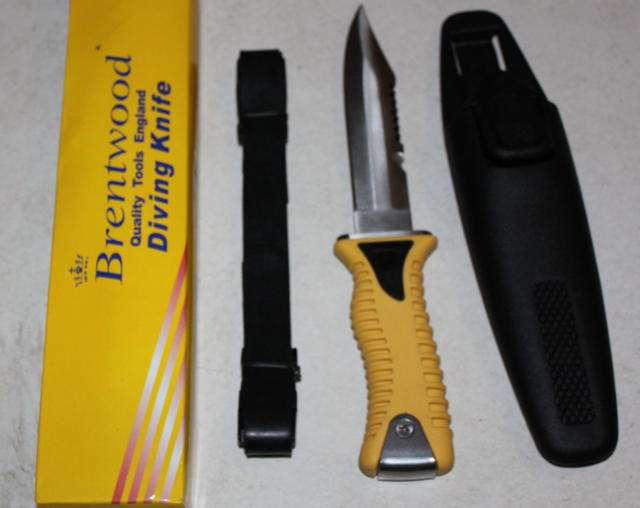 DIVING KNIFE - 13 CM BLADE