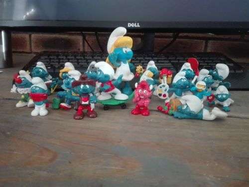 24 Smurfs R17 each