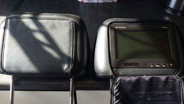 Dixon Car LCD 7" Head Rests