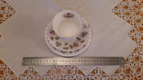 Royal Albert Winsome Trio