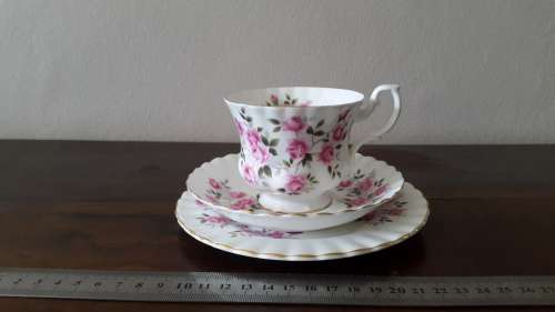 Royal Albert Unnamed Trio