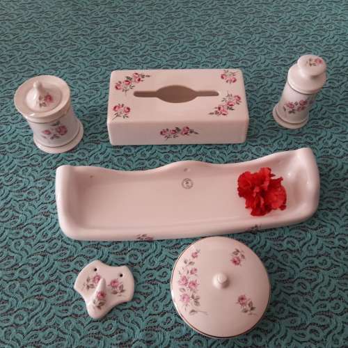Porcelain Tissue Box Cover - A.G. Gillies - Meyerton  - Bell ware - South Africa