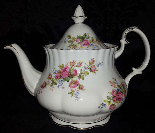 Vintage Royal Albert Moss Rose Tea Pot