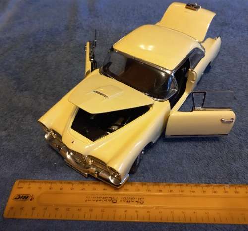 Vintage Facel Vega 500 - PostNet Delivery will be at Buyers own cost R110