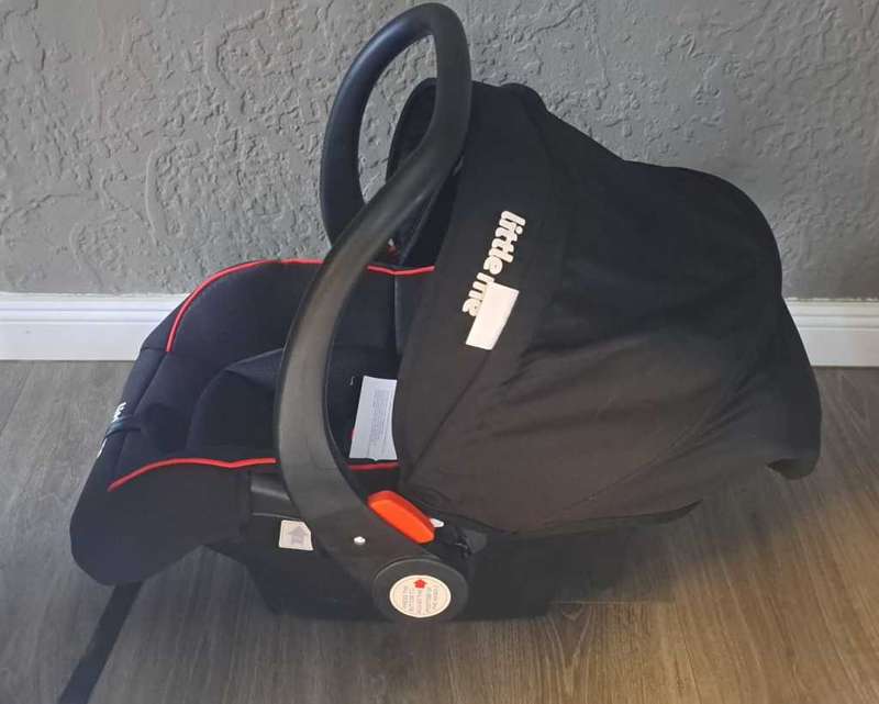 Little Me car Seat 0-13kg