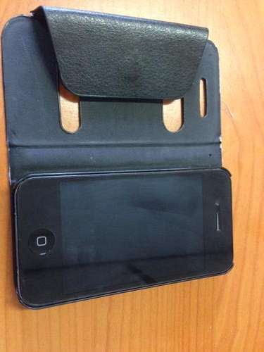 IPhone 4 16 GB with Leather pouch