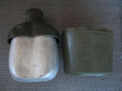 Rhodesian water bottle in a good condition, these are getting scarce, so buy one now!