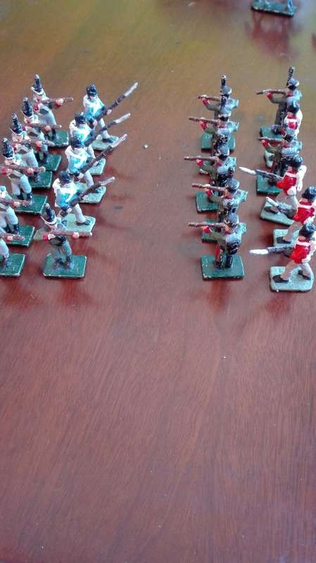 117 lead soldiers miniature + 14 horses all different types