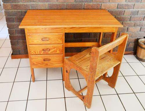 Pine Desk with Chair