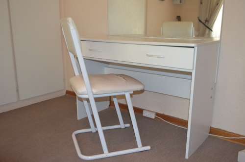Girl's Bedroom Suite