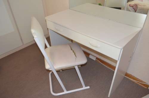 Girl's Bedroom Suite