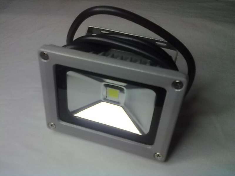 LED flood light 10 Watt 220VAC High power - White 6000K