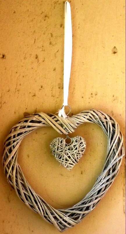Woven double heart hanging - 30 x 30 cm