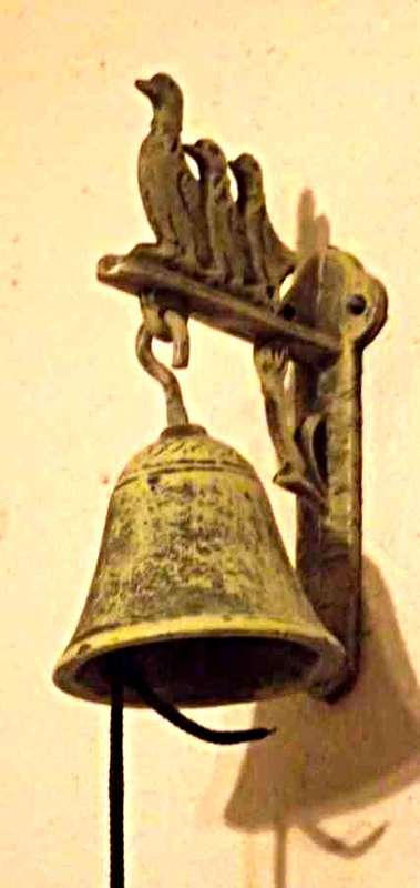 Green brown Duck door bell