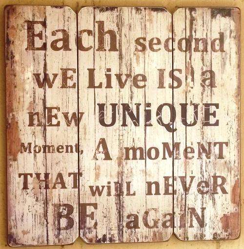 Each Second square wall hanging - 40 x 40 cm
