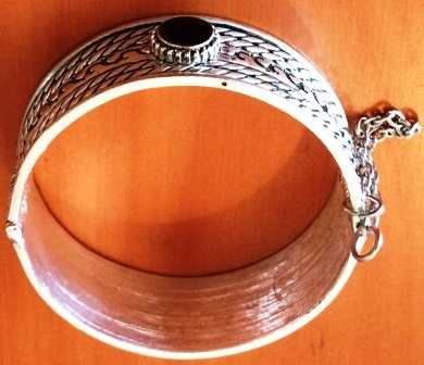 Moroccan style black dot pin clasp bracelet - Diameter: 6 cm Width: 2 cm