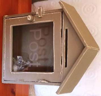 POST Box with Glass Door - 23 x 8 x 33 cm