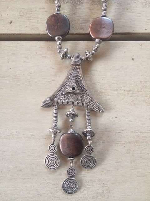 Moroccan style Triangle Necklace - 37 cm