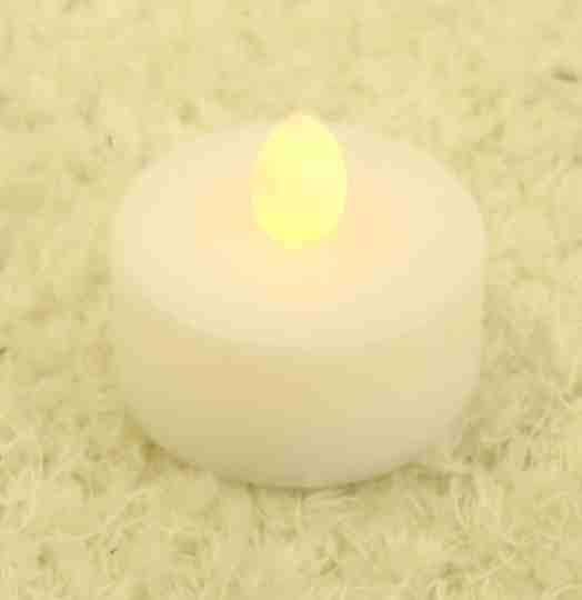 Flameless tea light candle
