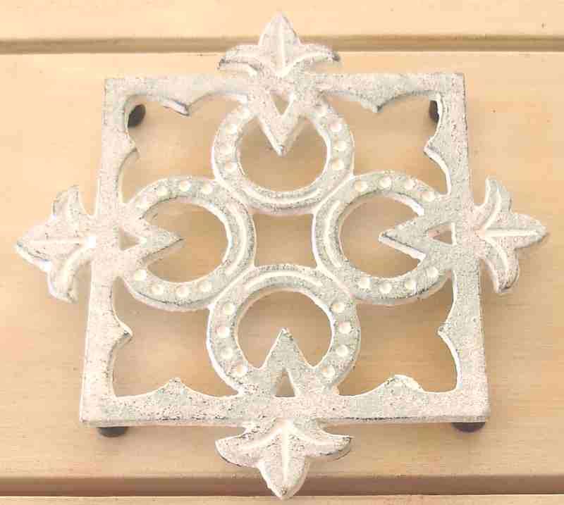 Square trivet