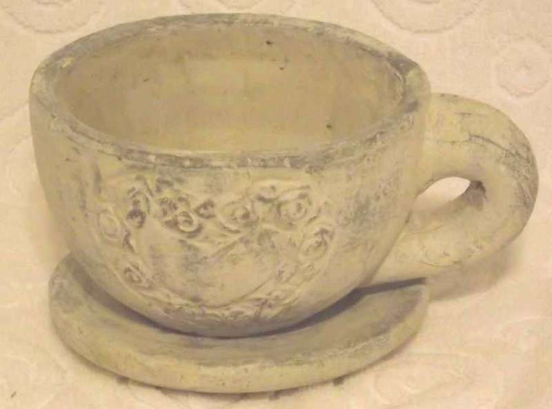 Decorative heart cup and saucer pot
