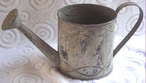 Decorative white wash watering can - 32 x 13 x 13 cm