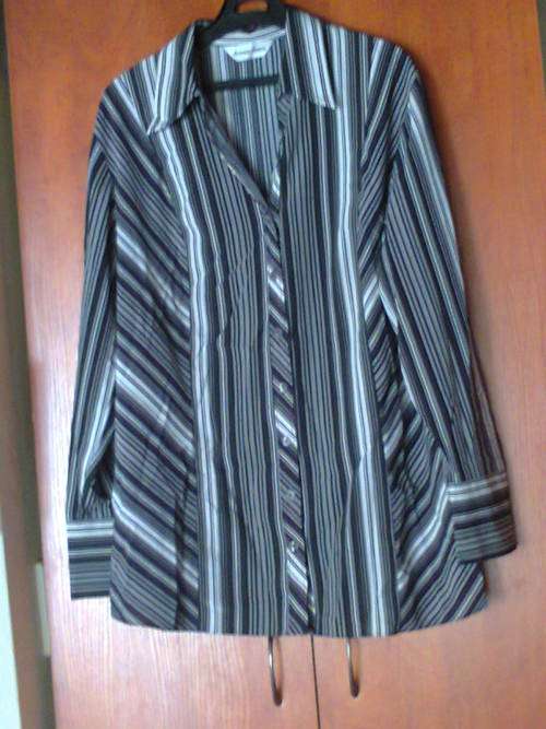 GREY, BLACK, WHITE LONG SHIRT - DONNA CLAIRE 18
