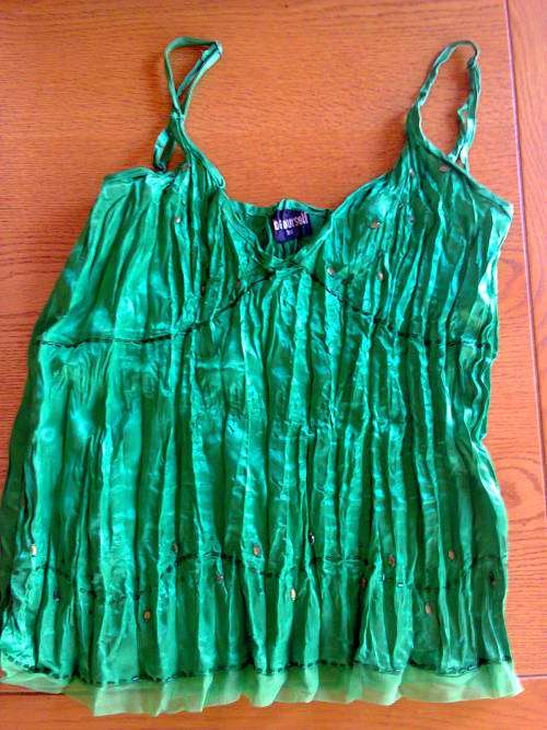 GREEN PERMANENT CREASE TOP - 38