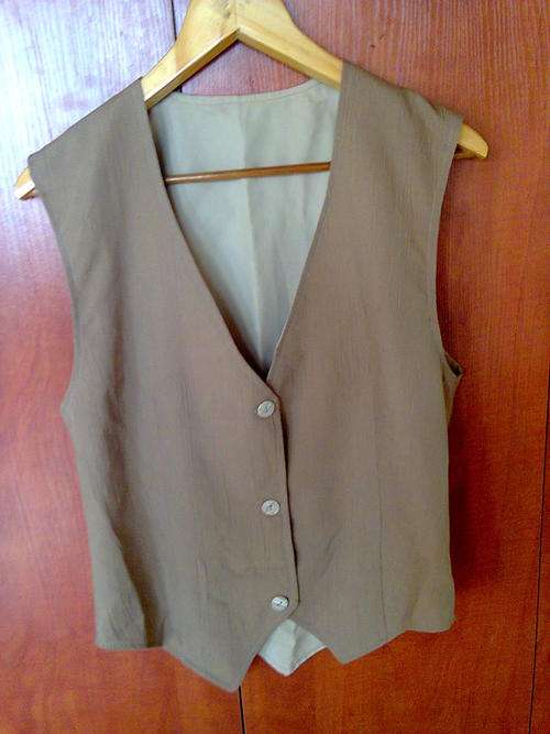 WAISTCOAT - DARK BEIGE SIZE M
