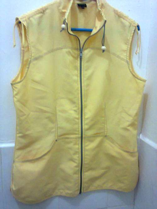 SPORTY WAISTCOAT TRUWORTHS - SIZE M