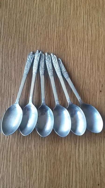 APOSTLE SPOON SET