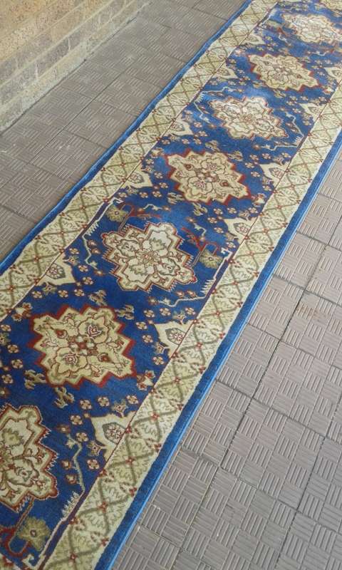 Runner carpet